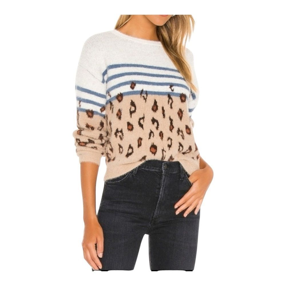 Cupcakes and Cashmere Cyndi Leopard‎ Print Stripe Cozy Fuzzy Sweater Size Small